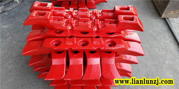 大型刮板輸送機(jī)<i style='color:red'>17gl7-1刮板</i>鍛造工藝的重難點在哪？